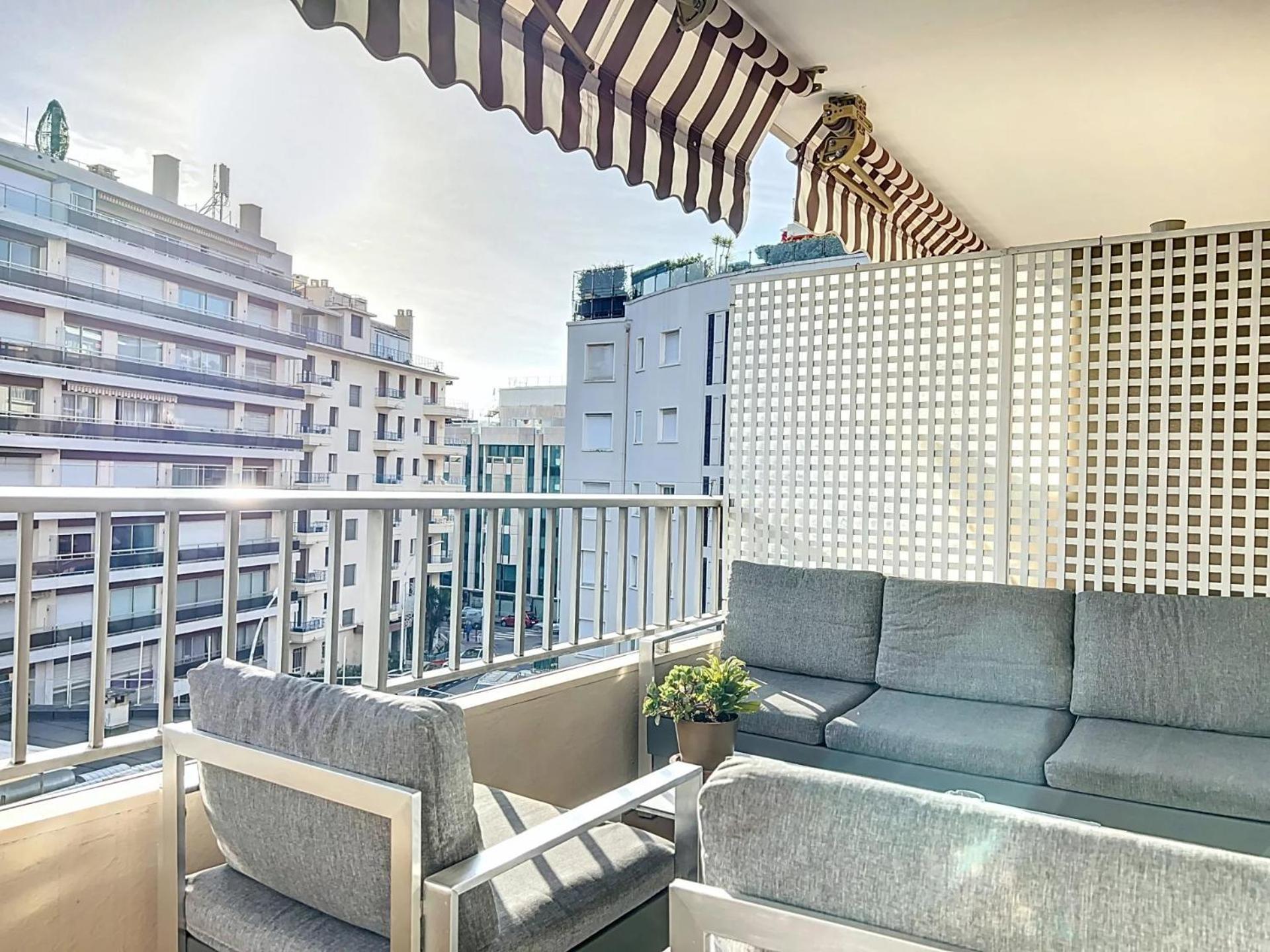 3P Between Croisette Beaches And Antibes Street Cannes Exterior foto