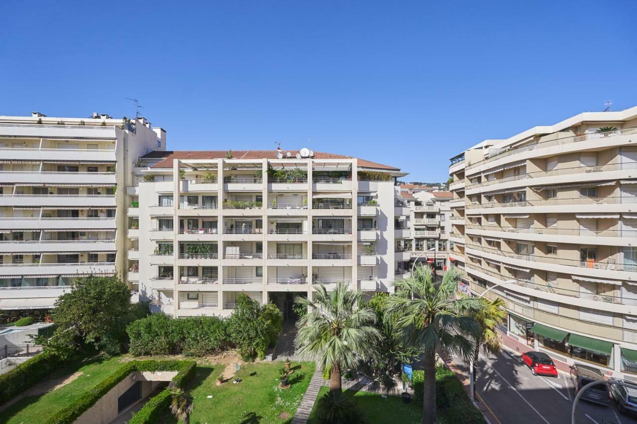 3P Between Croisette Beaches And Antibes Street Cannes Exterior foto