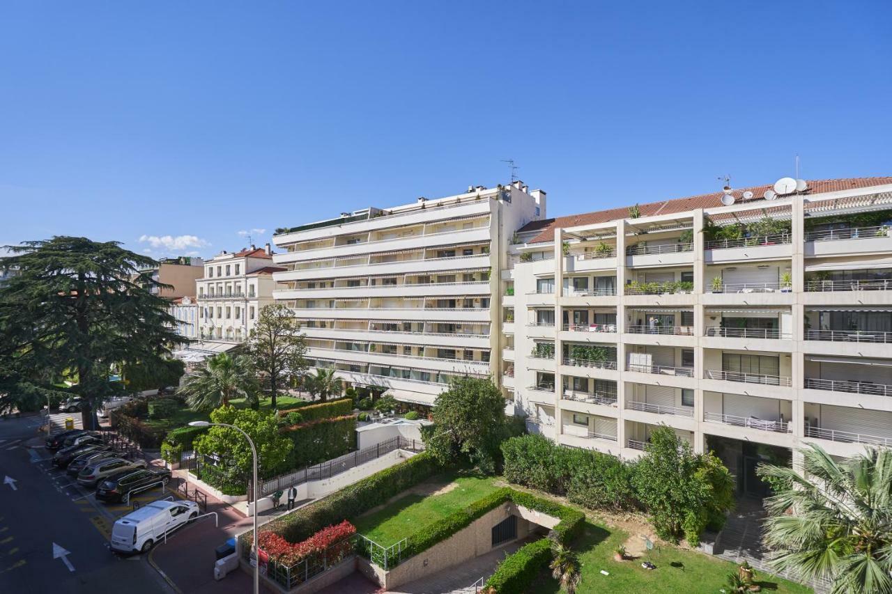 3P Between Croisette Beaches And Antibes Street Cannes Exterior foto